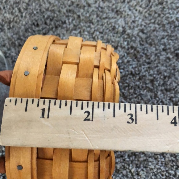 Longaberger Saffron basket! - Picture 10 of 11